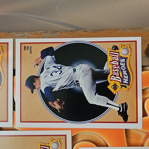 1990 Upper Deck Baseball Heros Nolan Ryan cards 10-18 - Picture 9 of 15